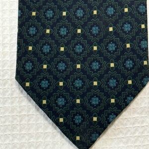 Giorgio Armani Green Men's Tie with Teal and Yellow Accents silk Italy